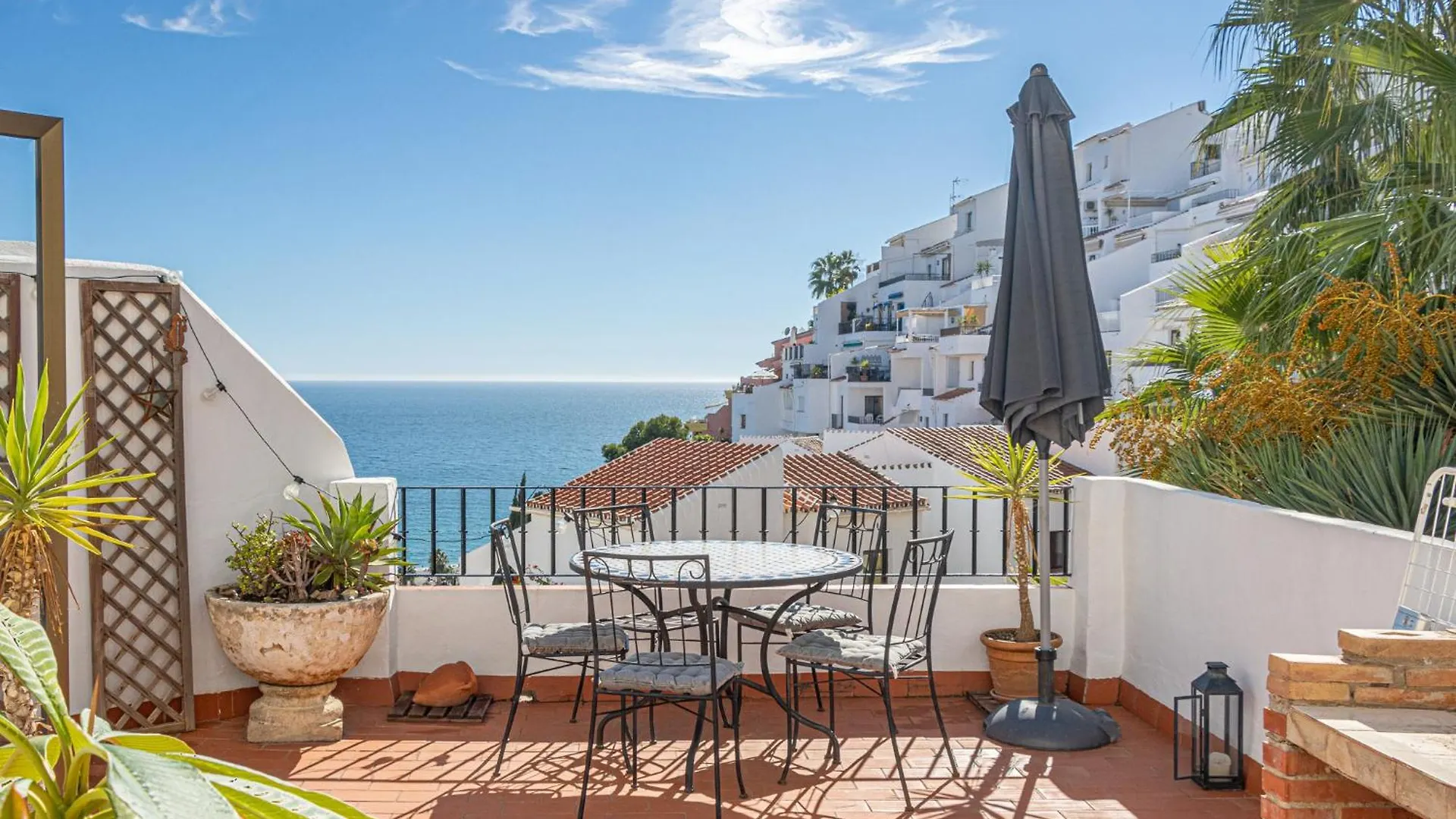 Apartment Capistrano Playa, 2 Bedroom & Free Wi-Fi Nerja