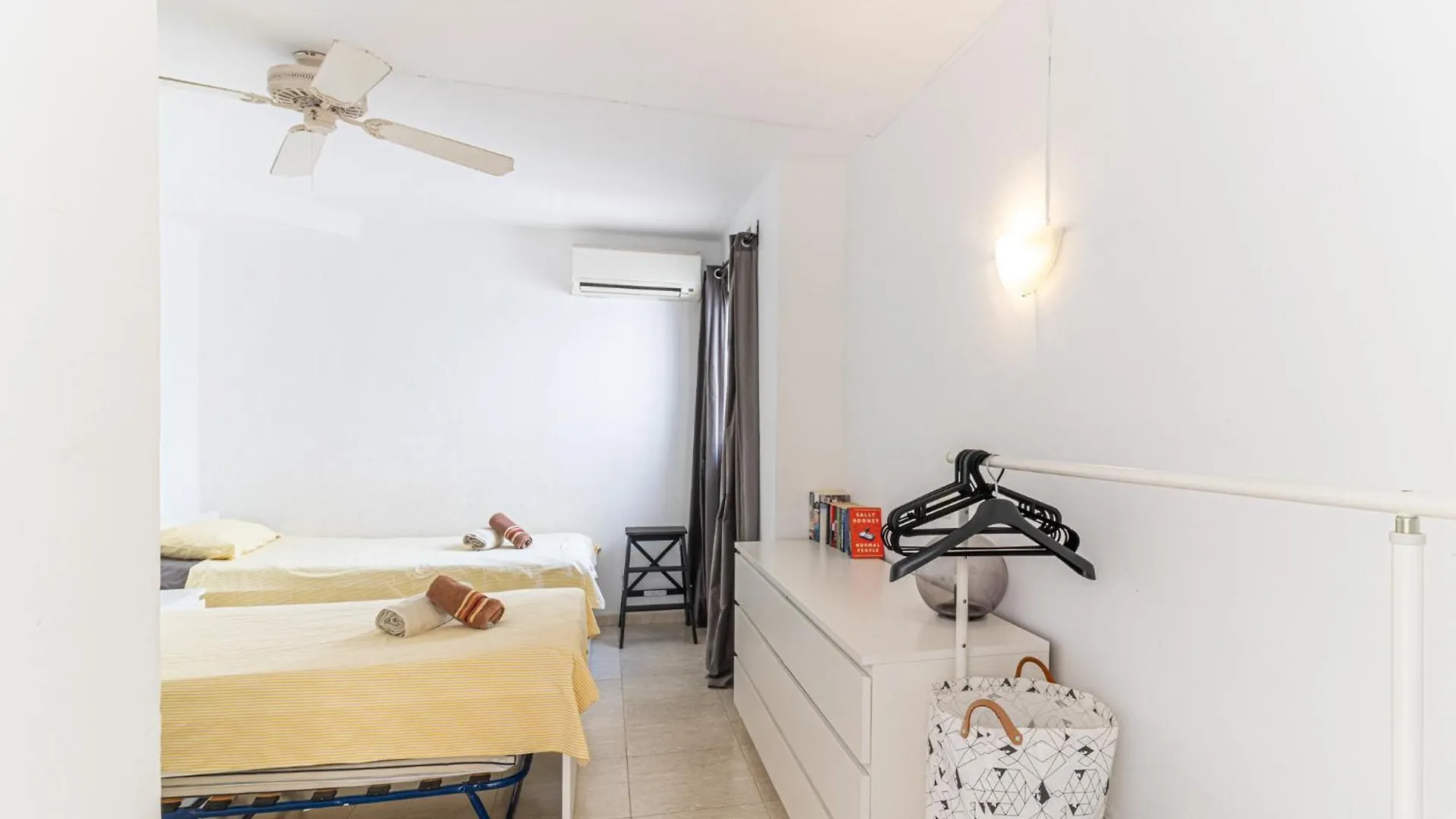 Capistrano Playa, 2 Bedroom & Free Wi-Fi Nerja 0*,  Spain