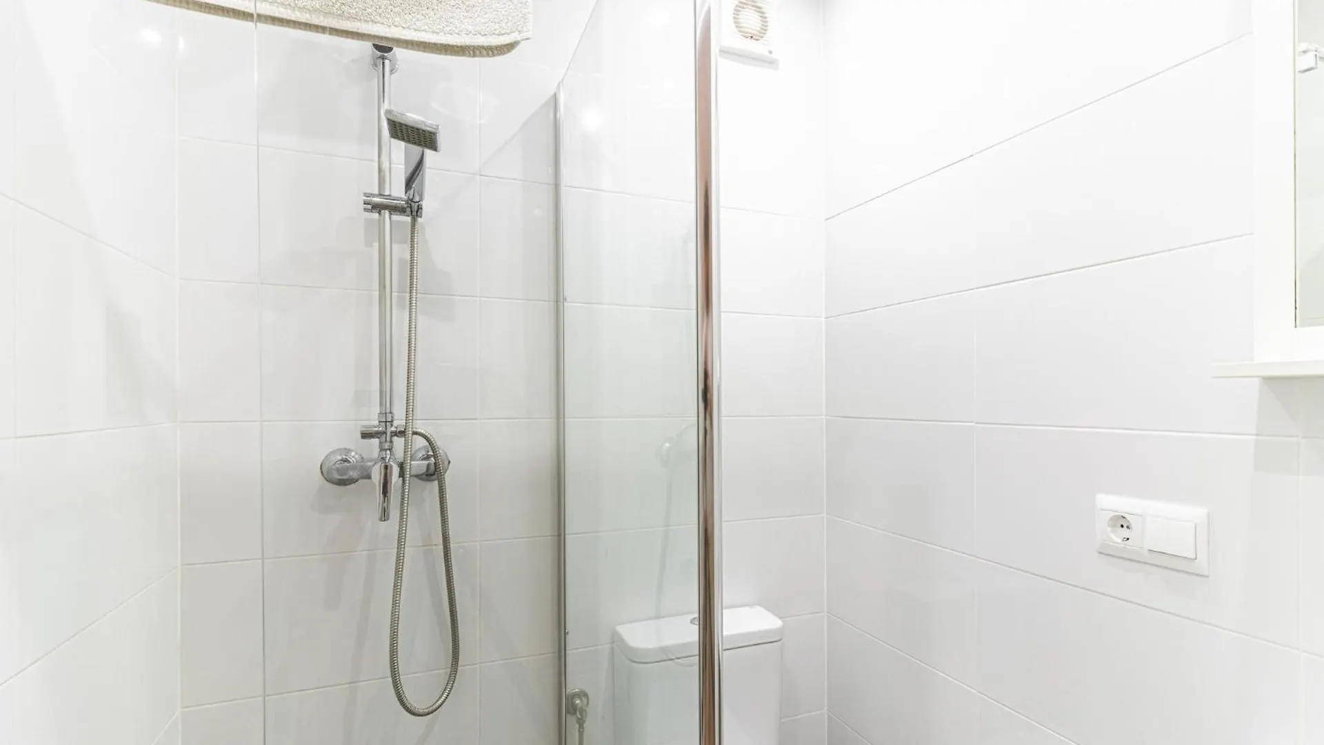 Apartment Capistrano Playa, 2 Bedroom & Free Wi-Fi Nerja