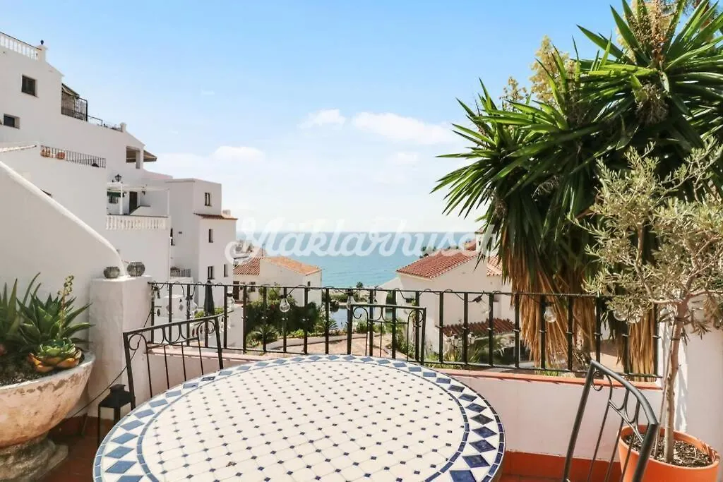 Capistrano Playa, 2 Bedroom & Free Wi-Fi contacts