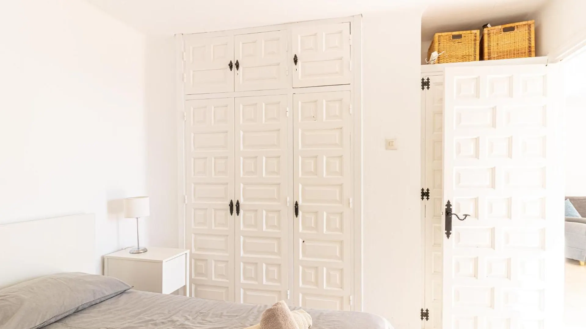Capistrano Playa, 2 Bedroom & Free Wi-Fi Nerja 0*,